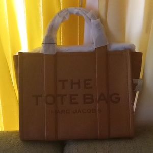 -Marc Jacobs Medium Tote  "Price Firm"